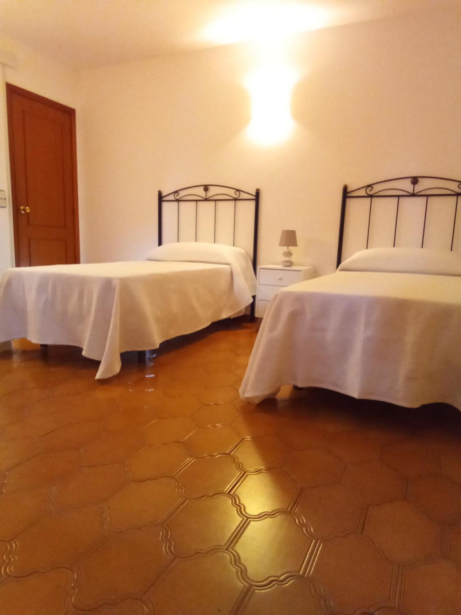 Pension La Plaza Betanzos Exterior foto